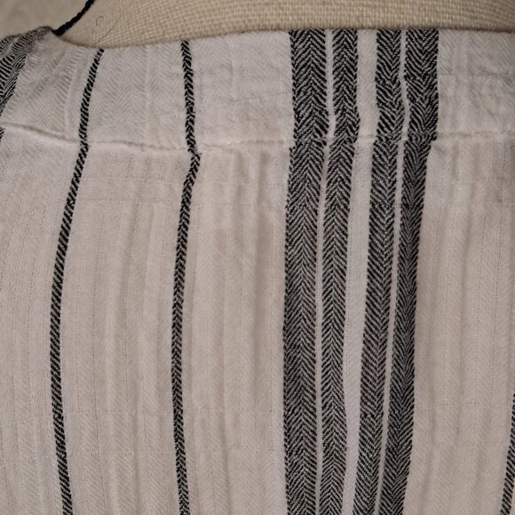 Two by Vince Camuto Size Small Lightweight Black White Striped Cotton Tunic EUC - Picture 7 of 11